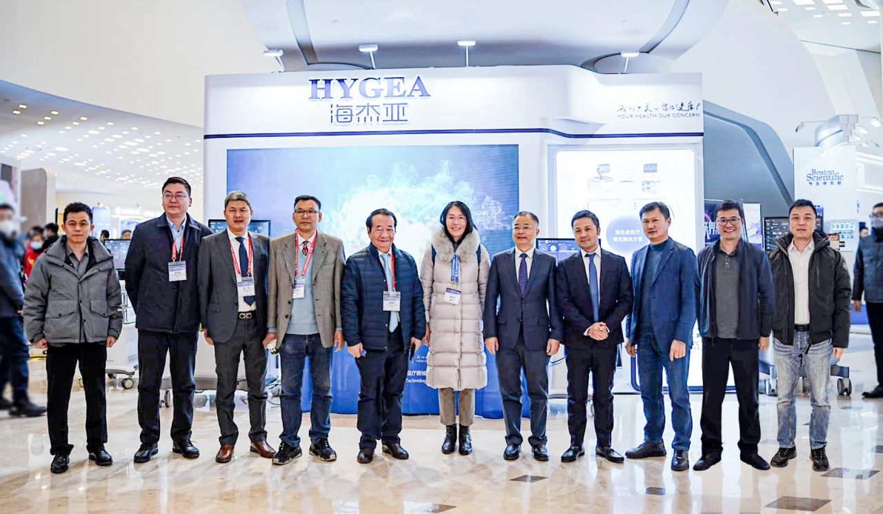 智能医学 染指前沿 | CCI 2023 7790必发集团官网医疗与新老伴侣相聚金陵「会客厅」